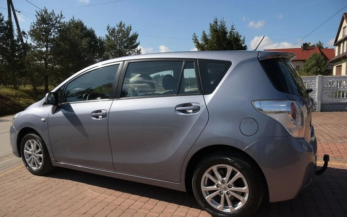 Toyota Verso cena 36500 przebieg: 155000, rok produkcji 2010 z Sulechów małe 667